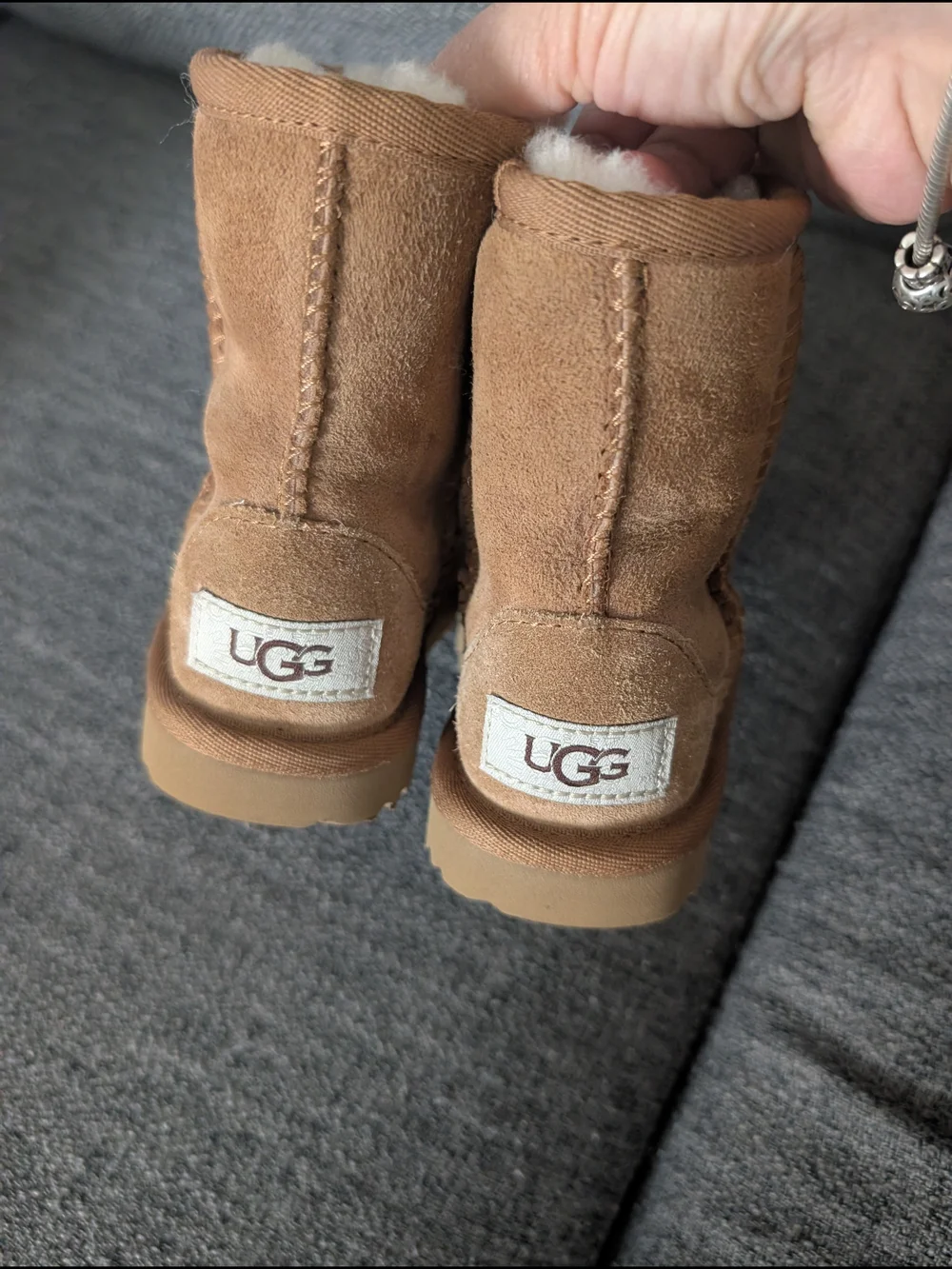 UGG Unisex-Child Classic  Boot